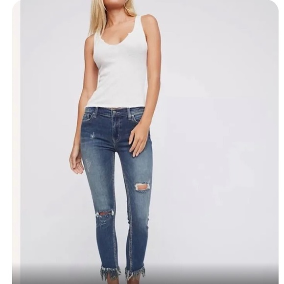 Free People, Distressed Stretchy Jeaggings - Picture 11 of 11